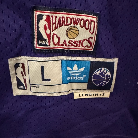 Size L Adidas 90's Utah Jazz Malone Jersey! Make Offer! - Picture 2 of 3